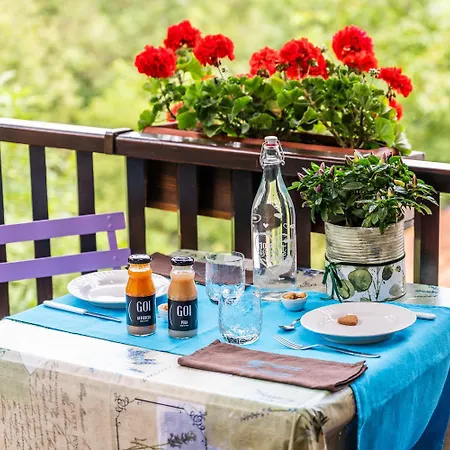 La Meira Di Lucia לינה וארוחת בוקר Rossana